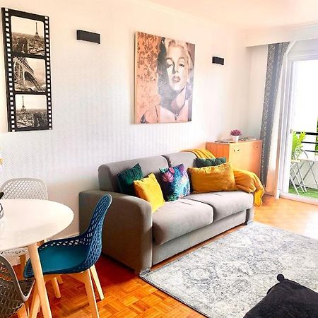 Little Champs-Elysees Apartamento Drancy Exterior foto